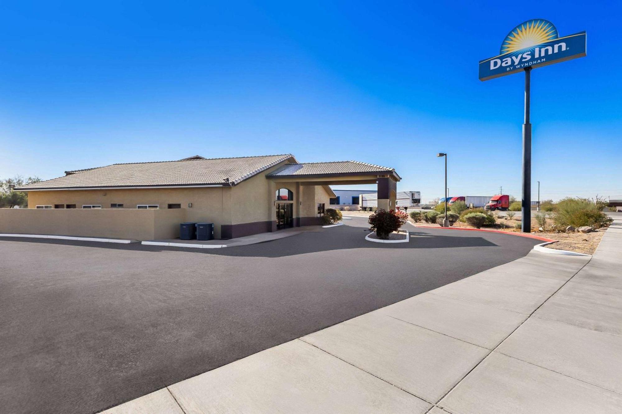 Days Inn By Wyndham Buckeye Exterior foto