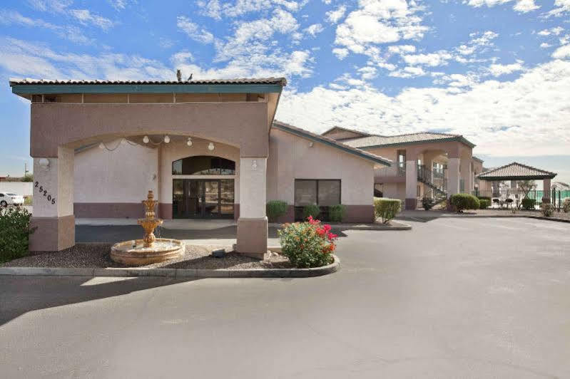Days Inn By Wyndham Buckeye Exterior foto